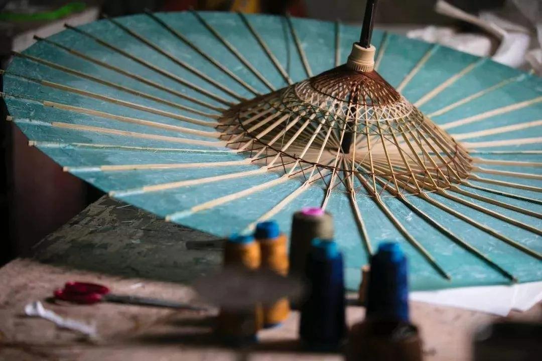传统制伞技艺 图片来自网络